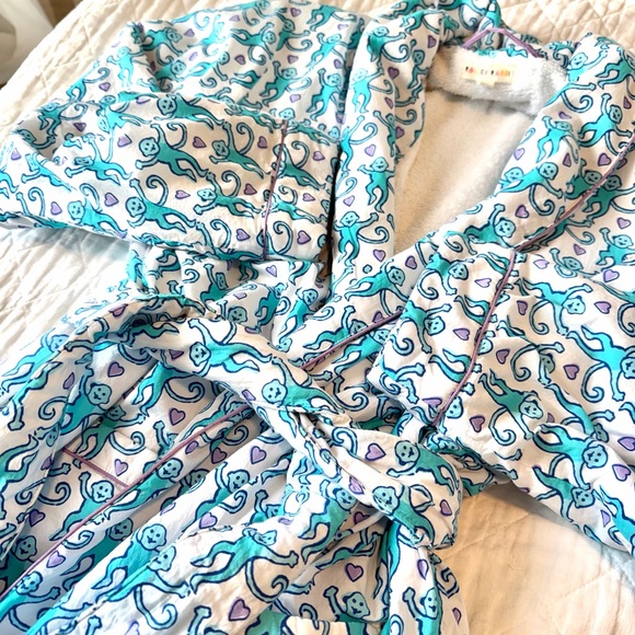 ROLLER RABBIT ROBE!! - Picture 3 of 4